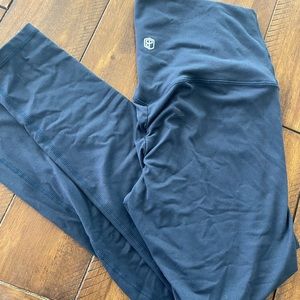 Born Primitive leggings 25” size Large, Navy